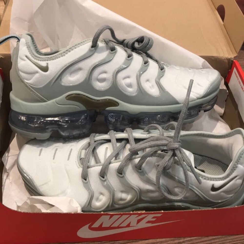NIKE AIR VAPOR MAX PLUS